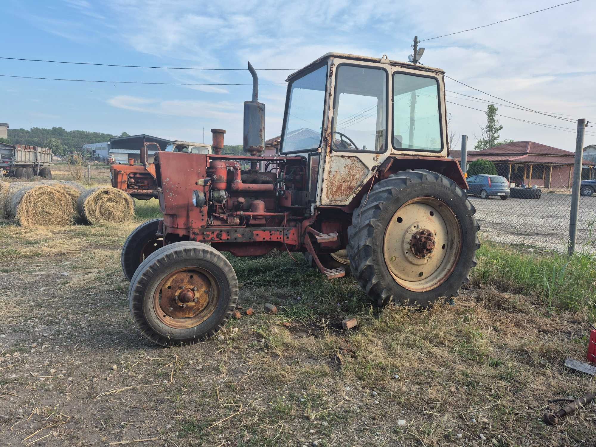 Продавам ЮМЗ Трактор