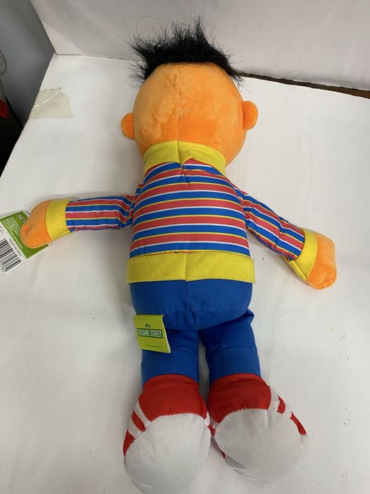 SESAME STREET ERNIE jucărie din pluș 40 cm erichetă