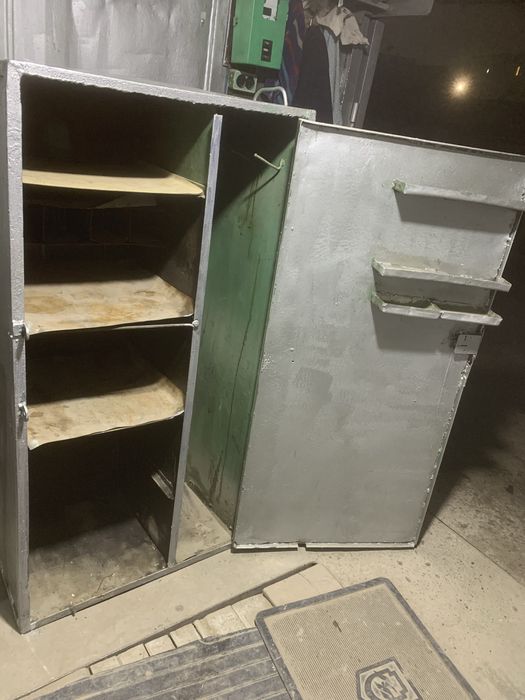 Шкаф металлический