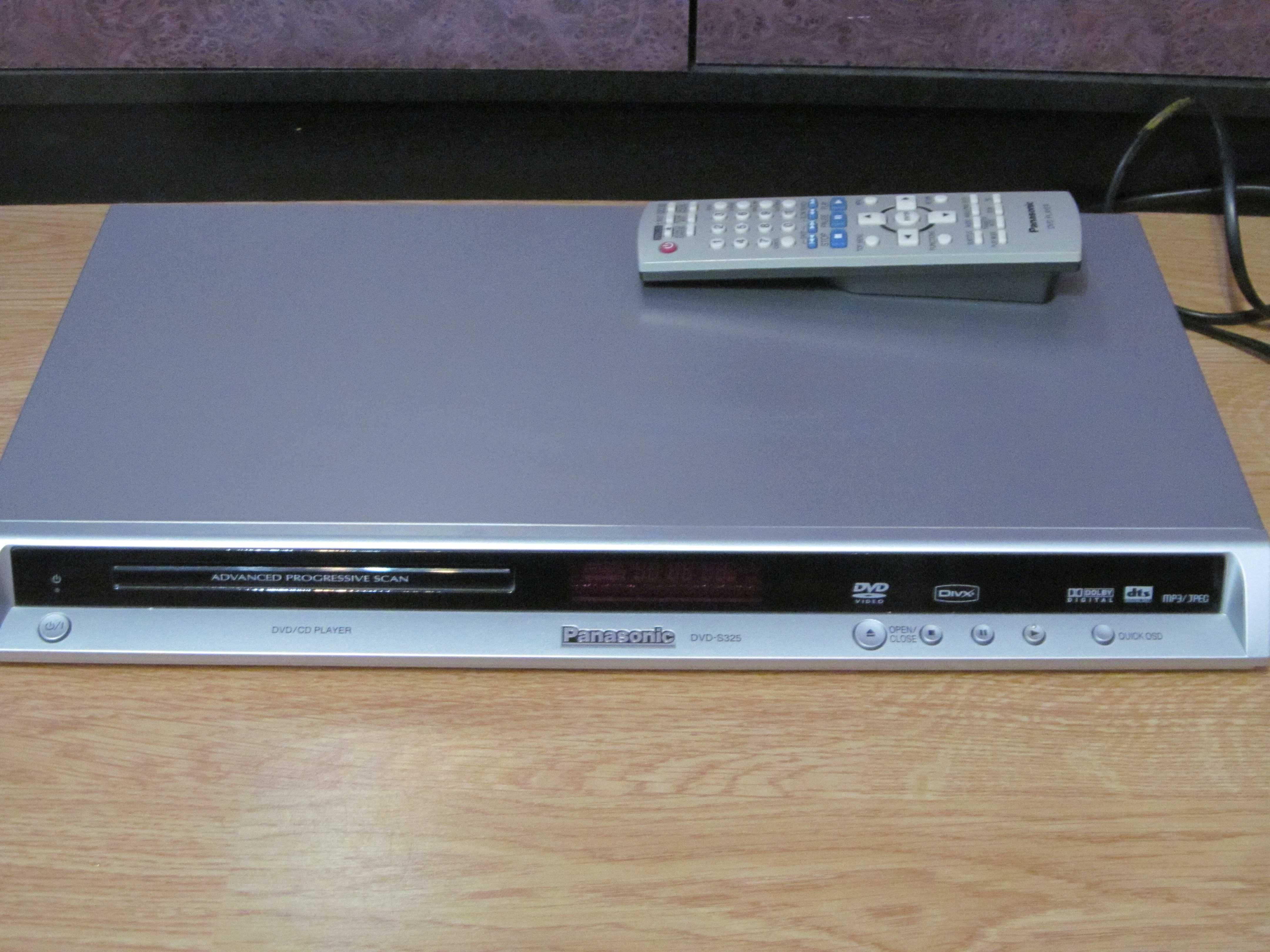 PANASONIC DVD-S325 cu telecomanda
