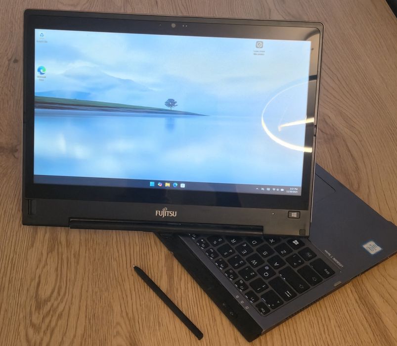 Laptop Fujitsu T936 tablet Intel I5 5300U 8GB DDR4 260 SSD Windows 11