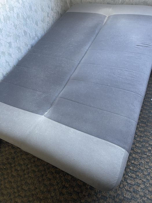 Диван клик клак,с ракла за съхранение!