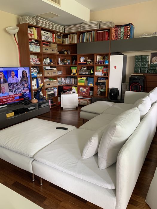 Canapea 4 persoane  cu fețe detasabile