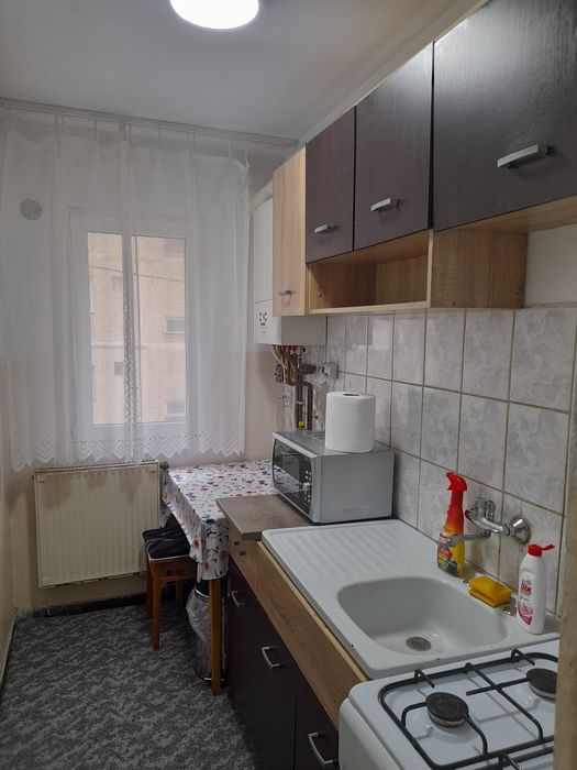 2 camere inchiriez ap central