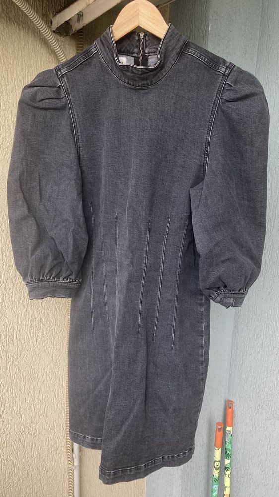 Дамски Рокли Zara, HM и др.