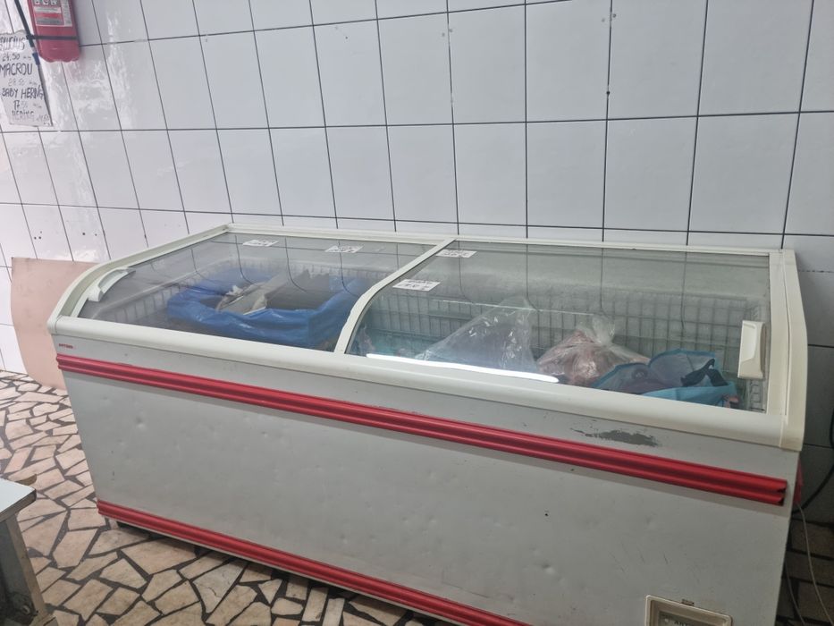 Vând lada frigorifica SH