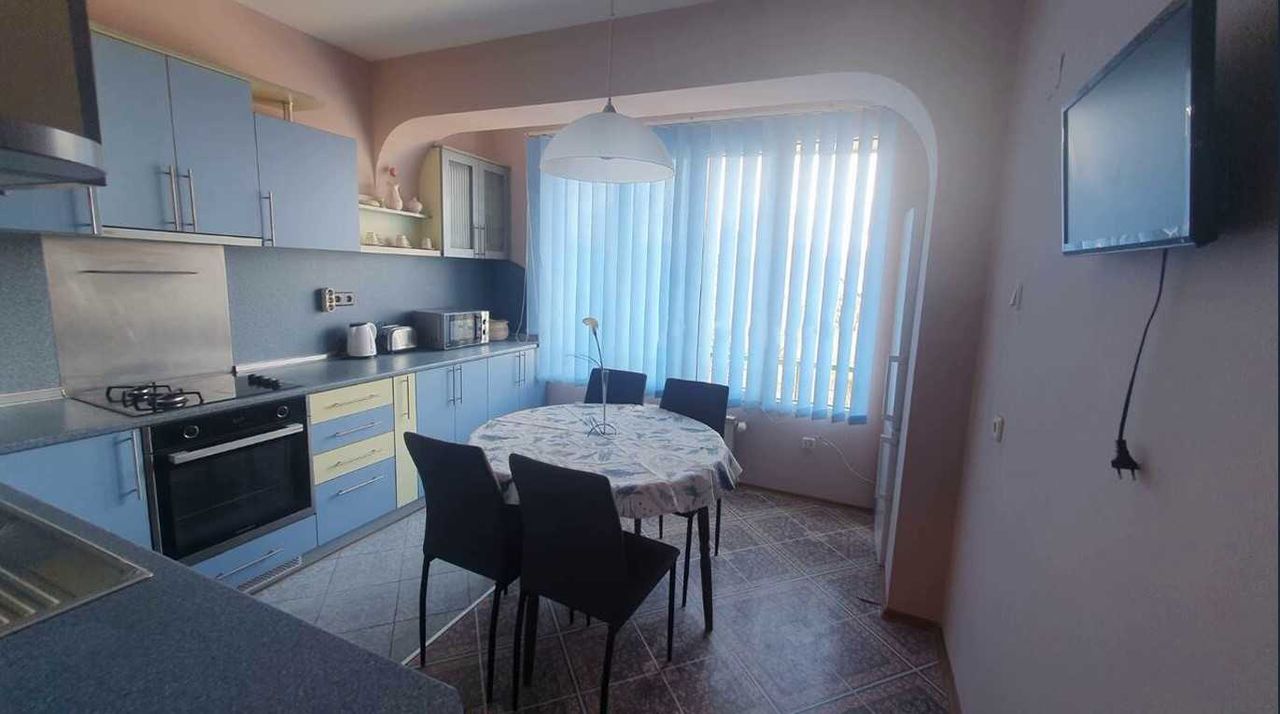 Дава се под наем Тристаен апартамент в София, Сердика - 85 кв.м за 612 € - Снимка #6