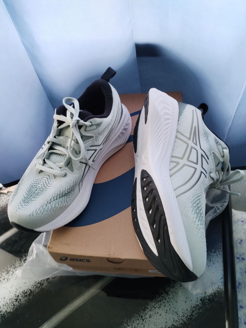 ASICS Gel CUMULUS light 43 номер 27.5см