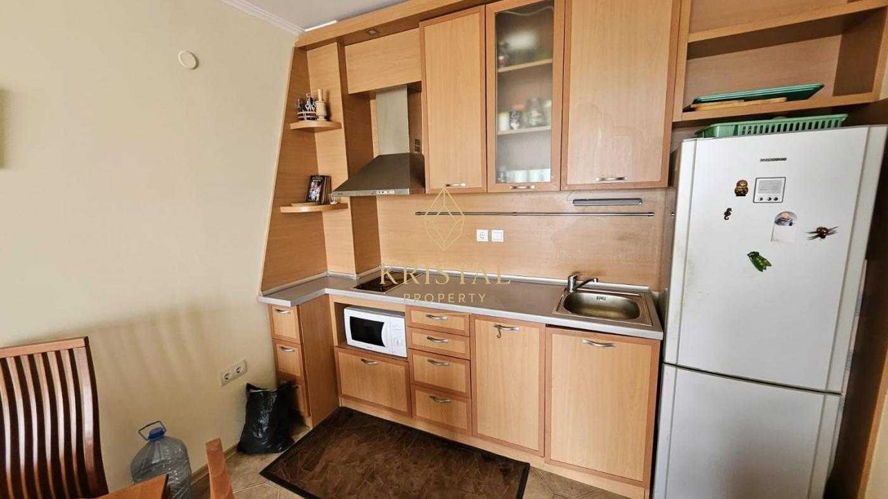 Продава се Двустаен апартамент в к.к. Слънчев бряг - 72 кв.м за 1042 €/кв.м - Снимка #3