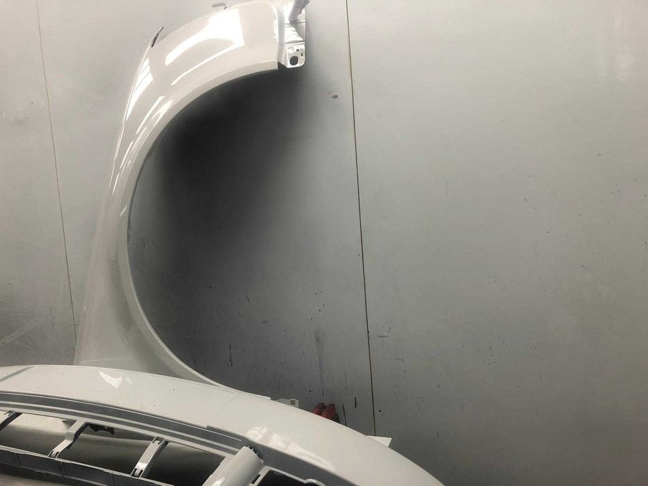 Bara & Aripa Fata Dreapta Audi A4 B6 An 2000-2004 (LY9H (Alb))