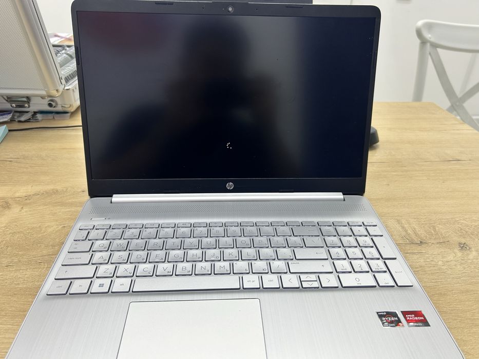 Hp 15s Ryzen 5500 16 озу SSD 512 gb