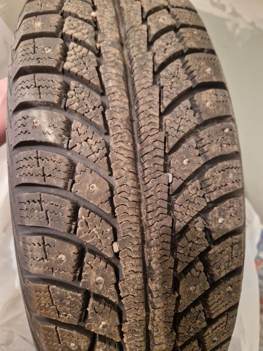 Зимние шины комплект