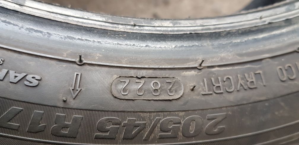 ВСЕСЕЗОННИ ГУМИ-2022г.-17цола-205/45-1бр.-100лв."KUMHO "