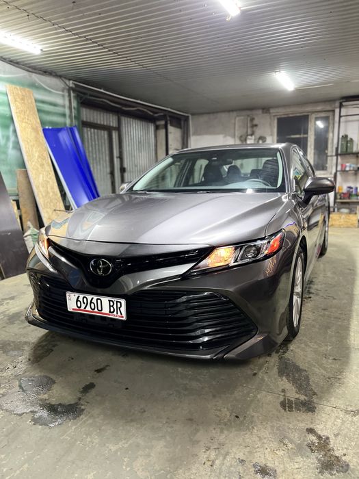 Toyota Camry (Тойота Камри) 2019 продам