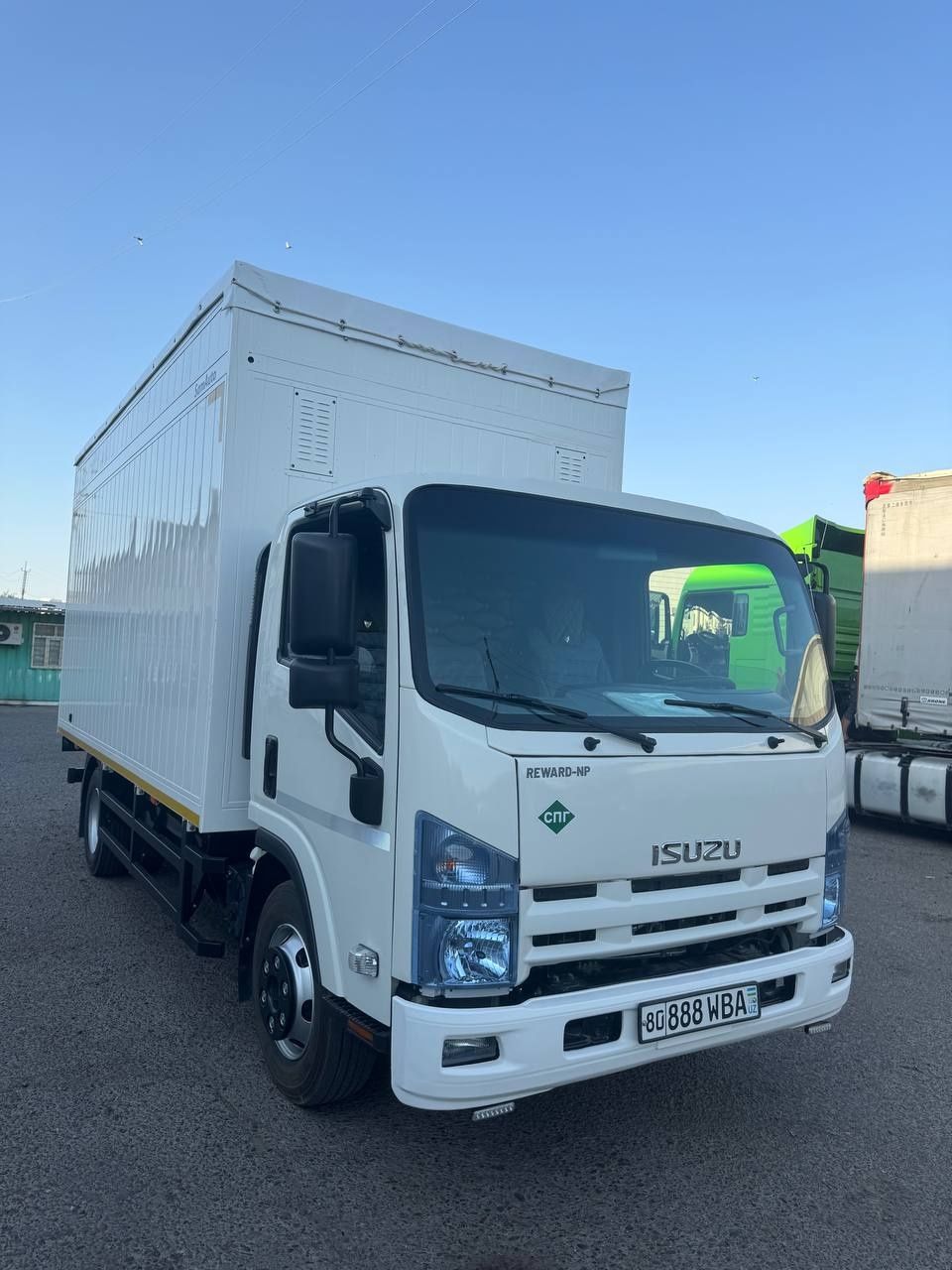 ISUZU yangi sotiladi 2024 yil Yurgan masofasi 1600 km