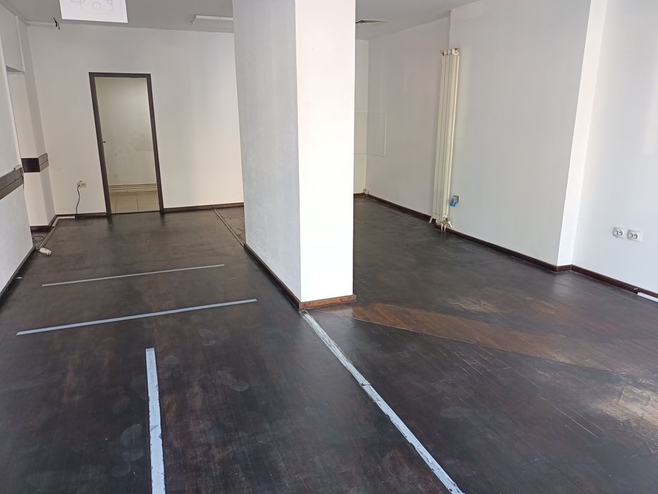 Inchiriez spatiu comercial