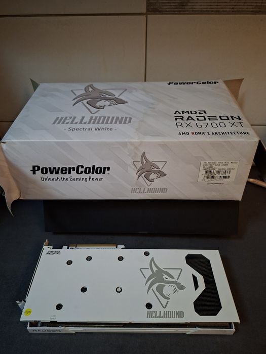 RX 6700XT 12GB HellHound White