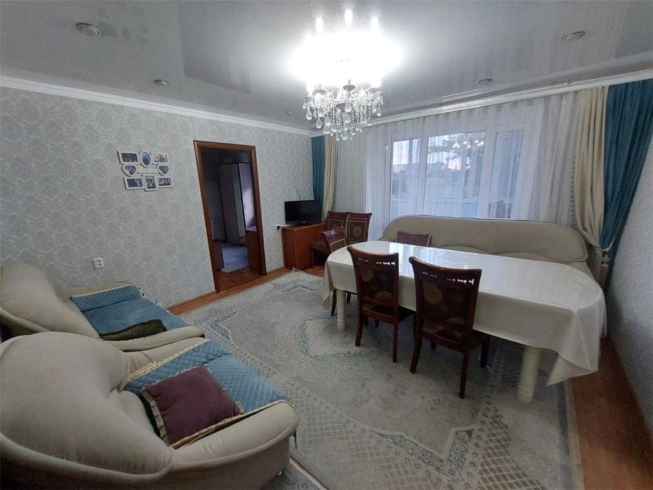 Продам 4 комнатную Свечку 6 микрорайон