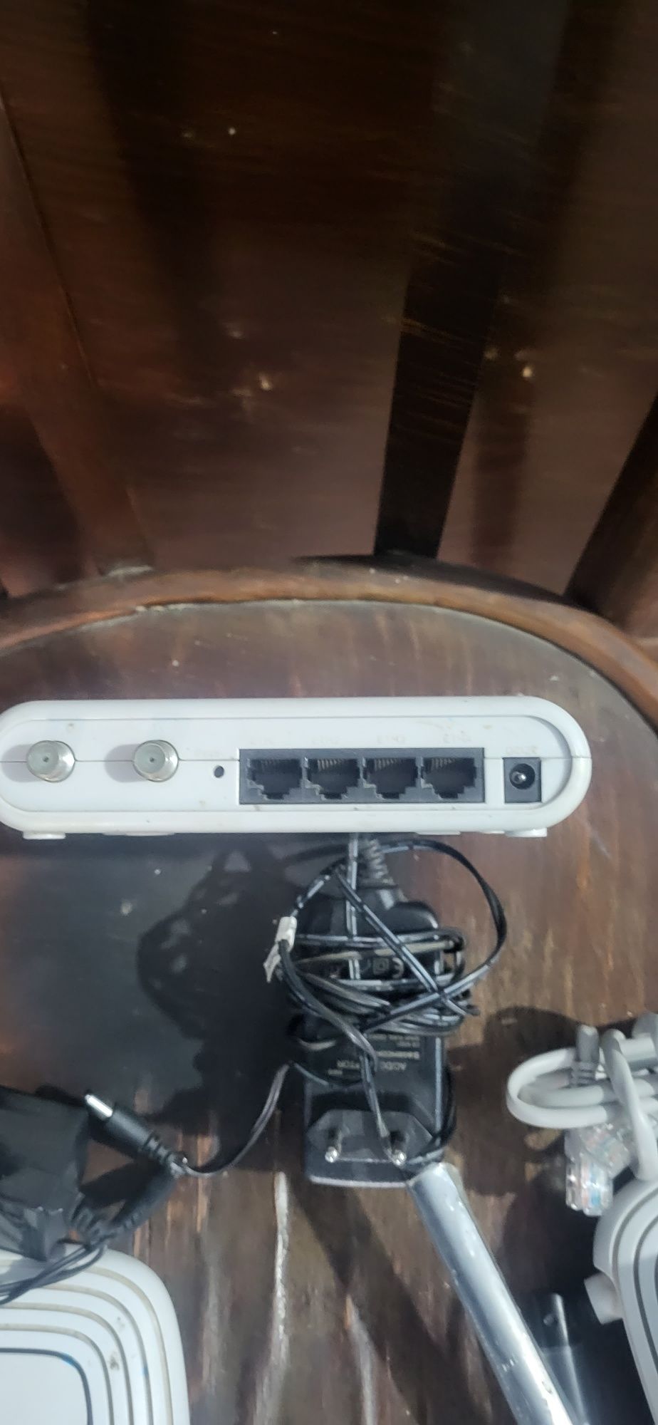 Router AccEOC21 cu încărcător