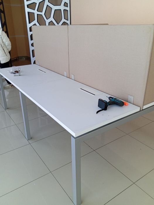 Продам Офисный стол недорого!