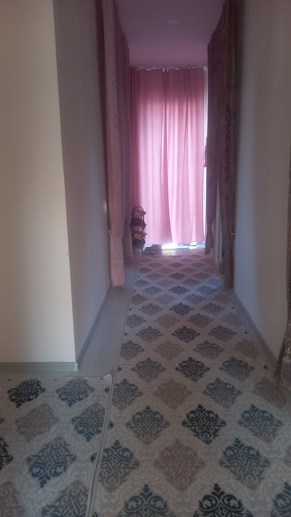 Zudlik bilan kotej uyi sotiladi