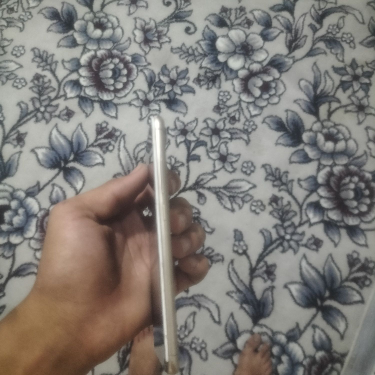 Redmi 6 yaxshi holatda