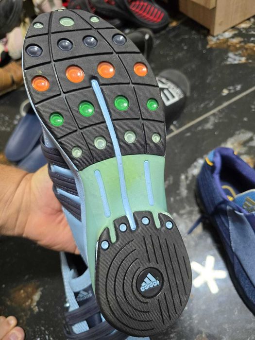 Vand Adidas 43,5 absolut noi nepurtati