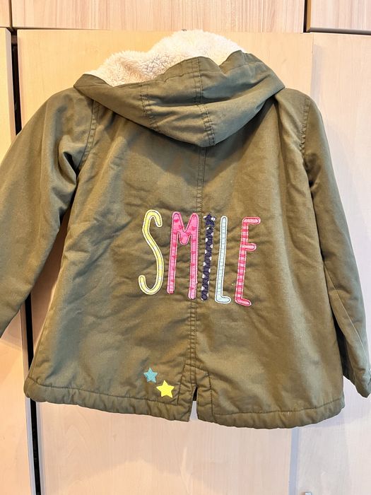 Зимно Яке подплатено 6/7 г в много добро състояние със качулка