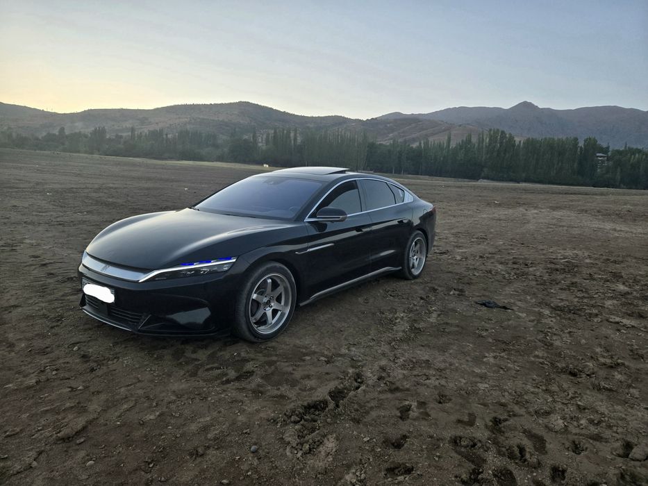 Продаётся BYD Han full 3.9 сек. BYD Han full sotiladi, holati zo'r.