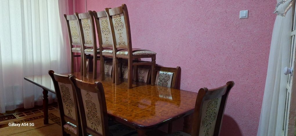 Stol stul 12 talik holati yaxshi