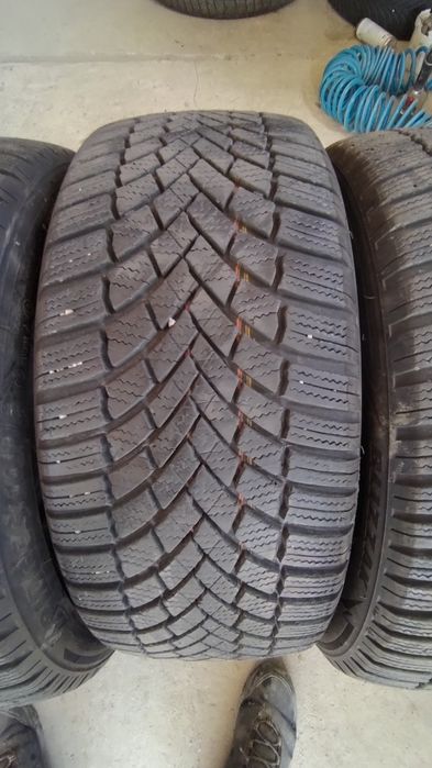 215/45/18  Bridgestone