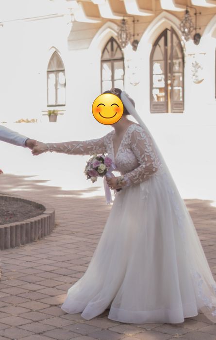 Vând rochie de mireasă