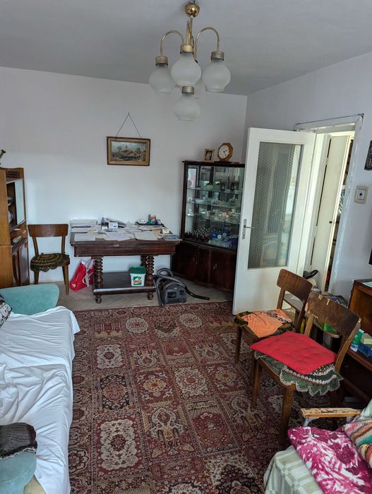 Apartament 3 camere - langa Crang