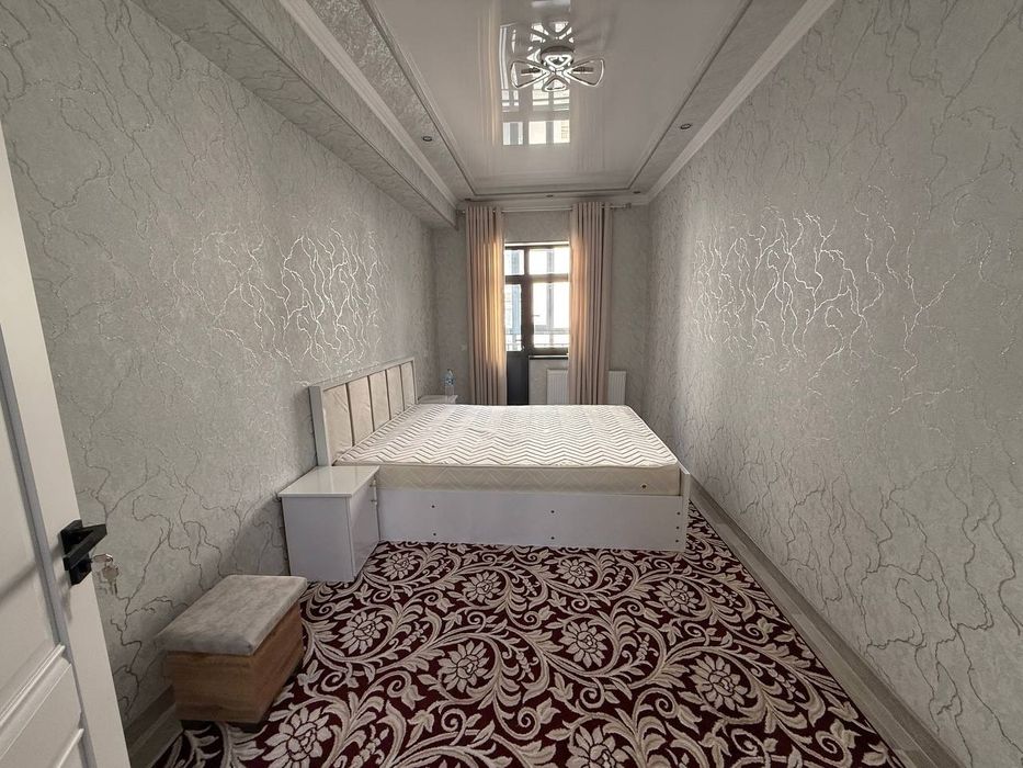 Шахар марказида жойлашган 2 хонали квартира ижарага берилади