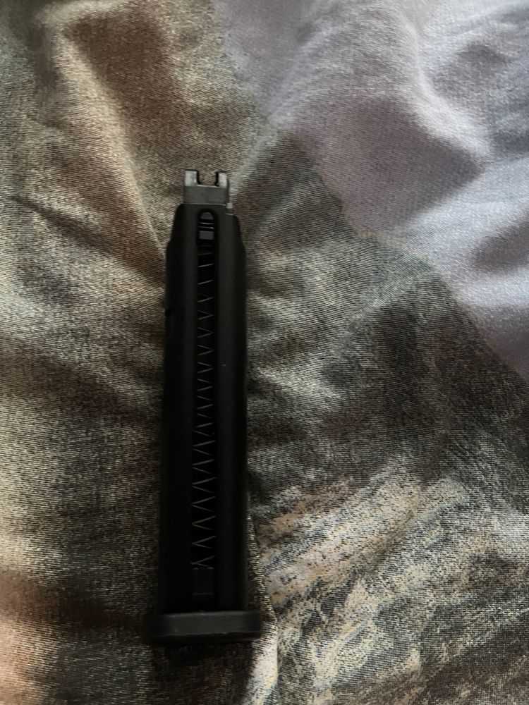 WE glock 18c като нов airsoft