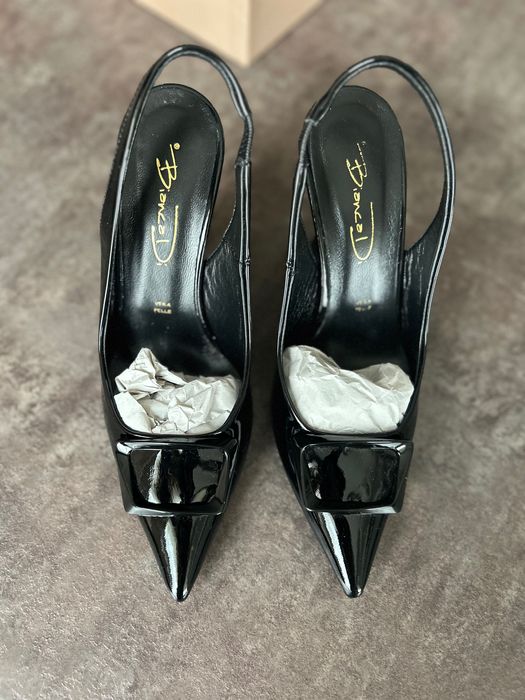 Bianki – черни обувки на ток (лак), номер 38