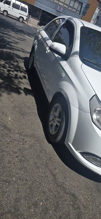 Srochna Nexia 3 4pozitsiya full avtomat karobka ideal