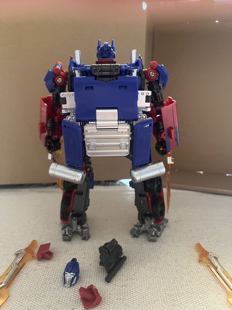 Jucarie Transformer Optimus Prime