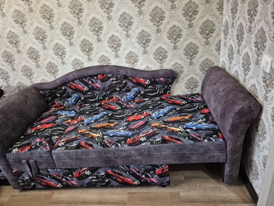 Продаю подросковую кровать