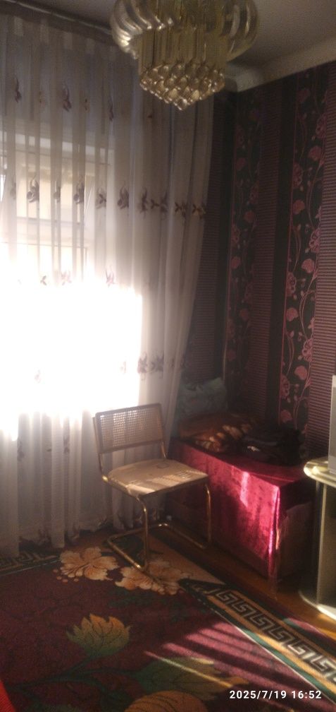 Продаётся квартира. Юнусабад 4/4. Риэлторам не звонить!!!