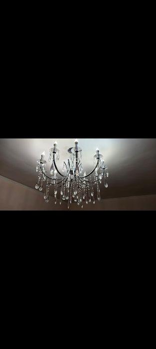 Люстра хорошо состояние