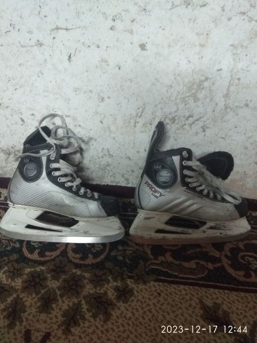 Коньки мужские 41 размер
