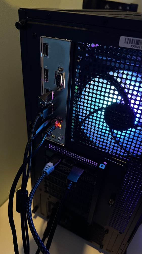 НОВ Геймърски компютър RTX 3080 Intel Core i5 13400f 32gb DDR5