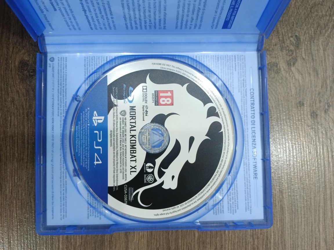 Диск Пс 4 Mortal Kombat XL