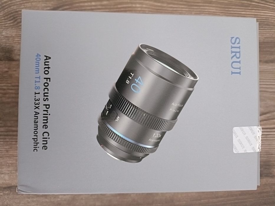 Sirui 40mm t1.8 1.33x E Mount Nou