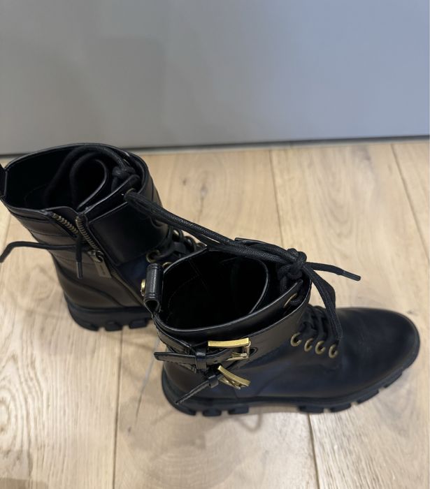 Ghete noi Michael Kors