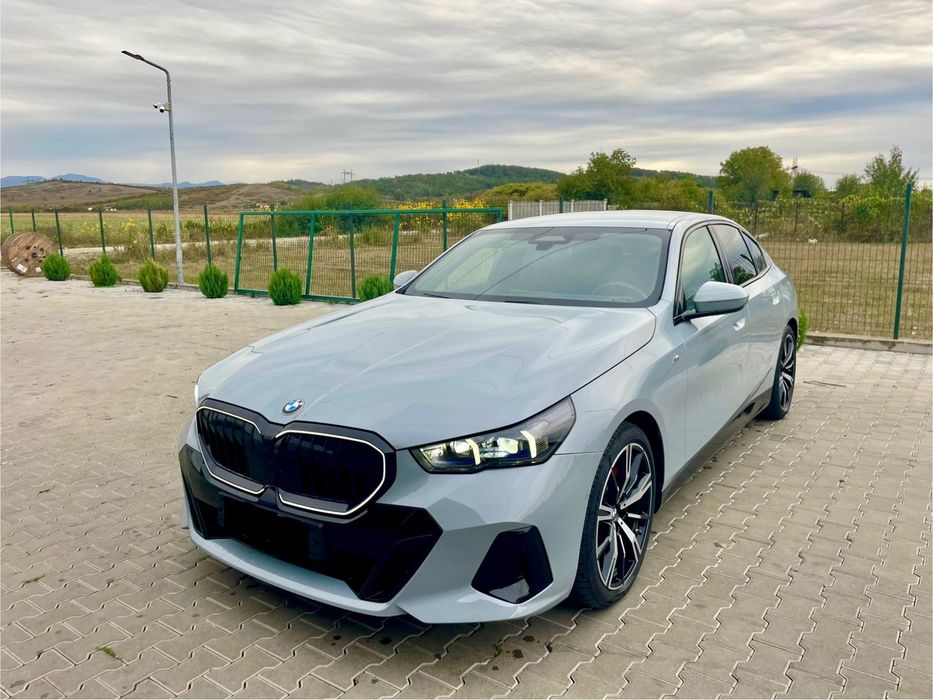 BMW Seria 5 HarmannK/HuD/360/DistrAdap/ScMemVent/PorbElec/Gest