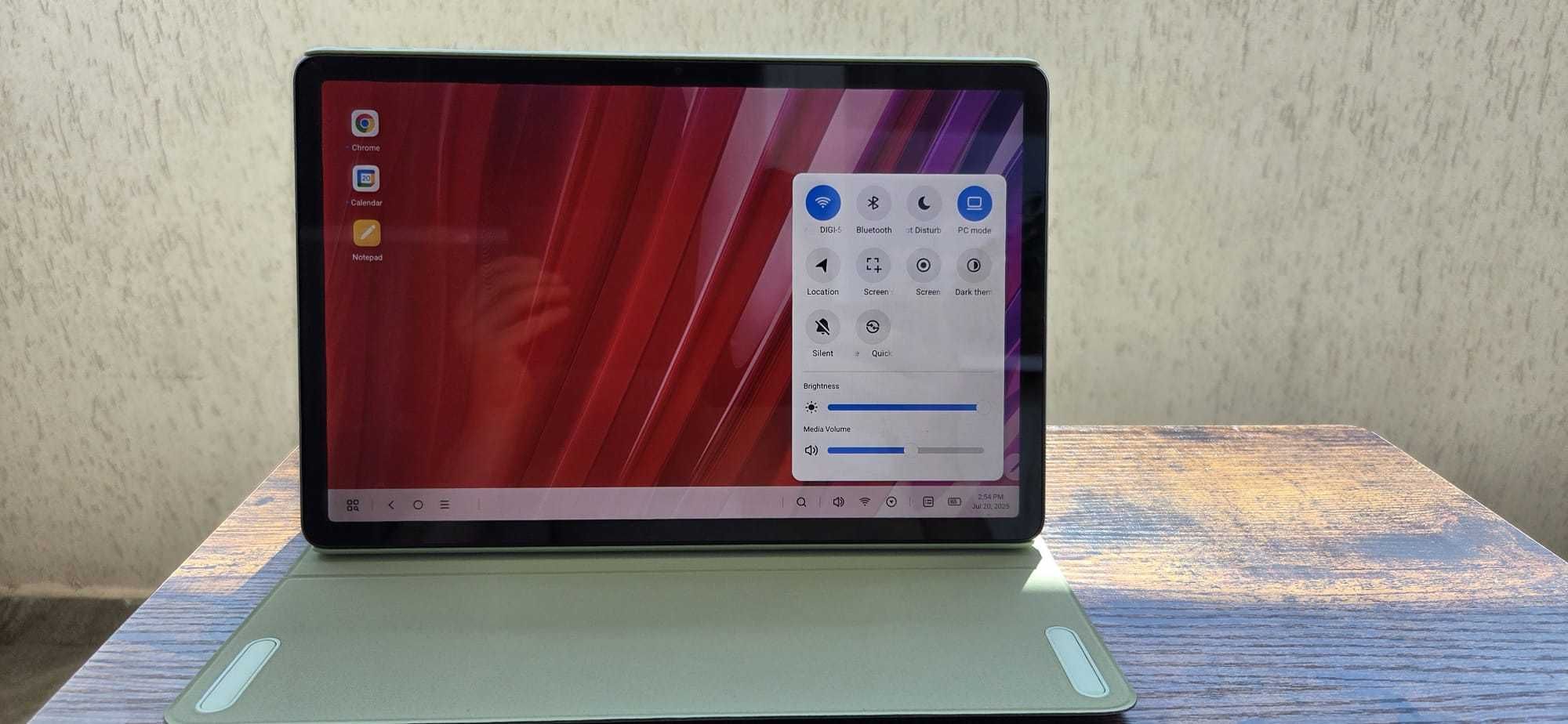 Tableta LENOVO M11, 8GB RAM, 128GB, GARANTIE -> OCT 2026 + Tastatura