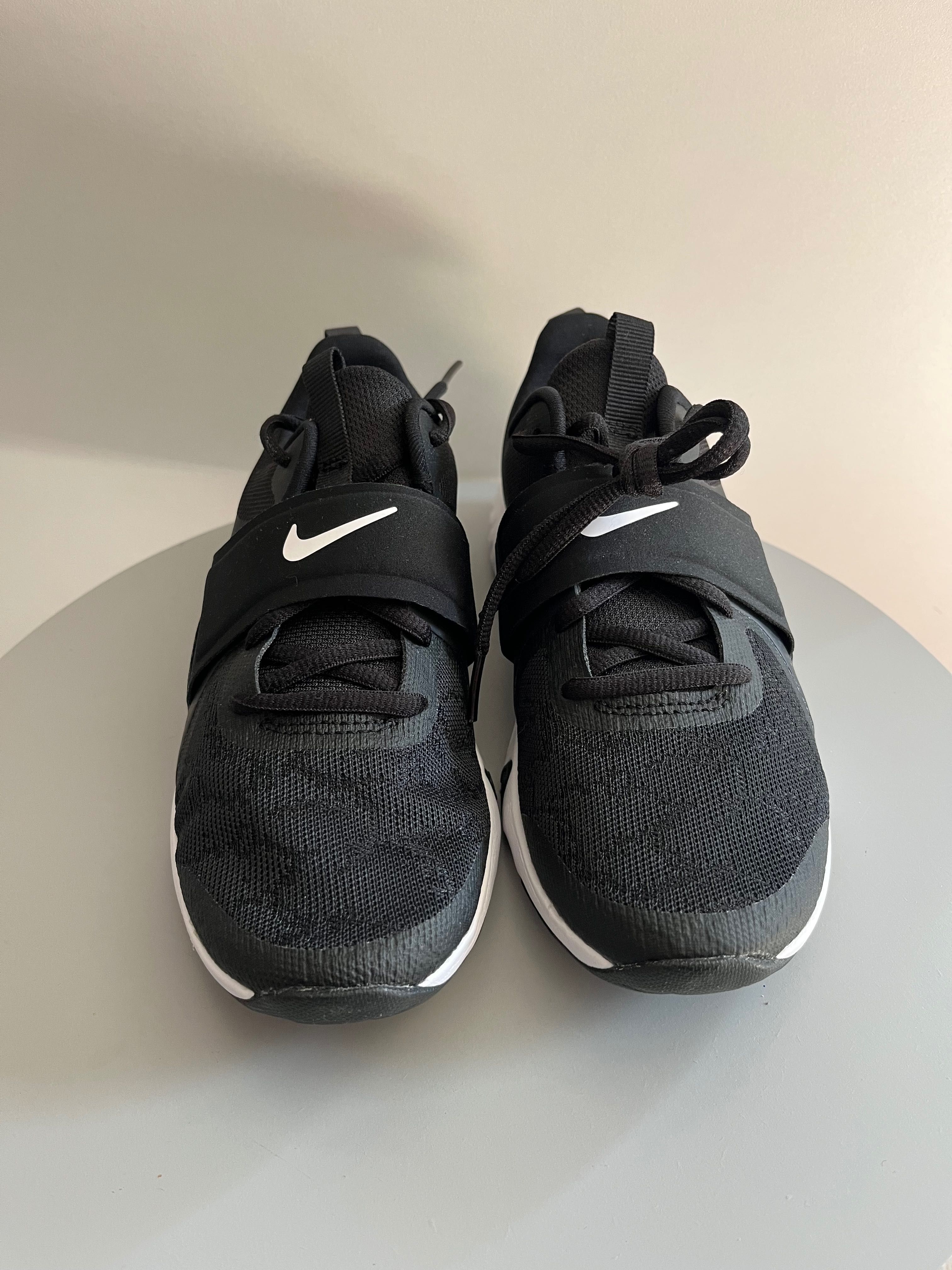 Нови маратонки Nike