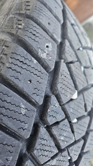 4бр гуми 205 65 16С дънлоп